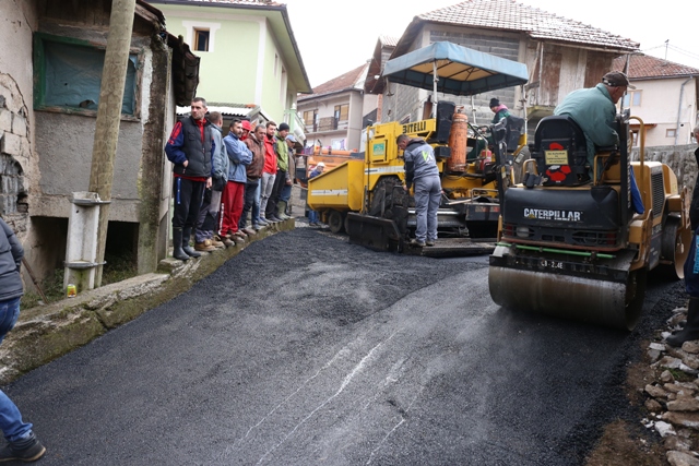 Naslovna slika